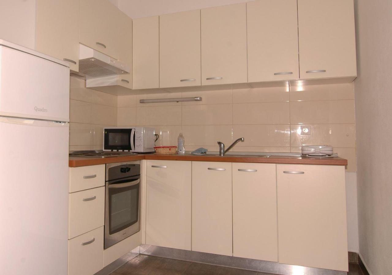Apartment Urem Biograd Na Moru Exterior foto