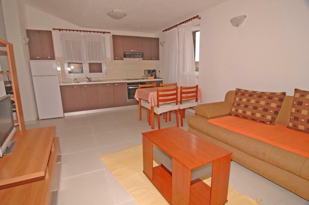 Apartment Urem Biograd Na Moru Exterior foto