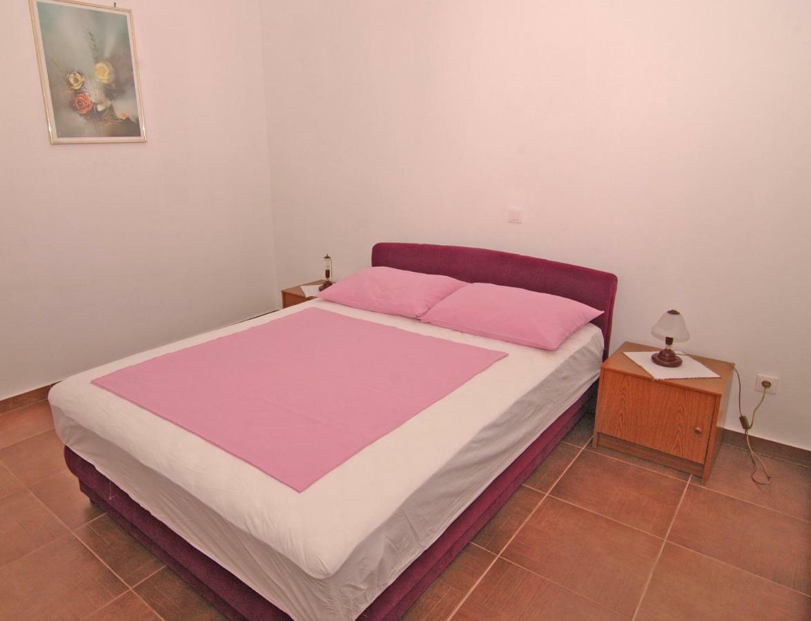 Apartment Urem Biograd Na Moru Exterior foto